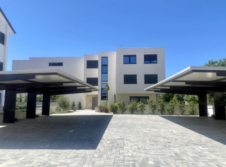 Studio Apartment Rosa Krk Krk Town Exterior foto